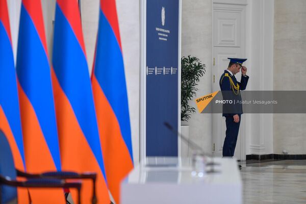 Почетный караул в ожидании премьера - Sputnik Армения