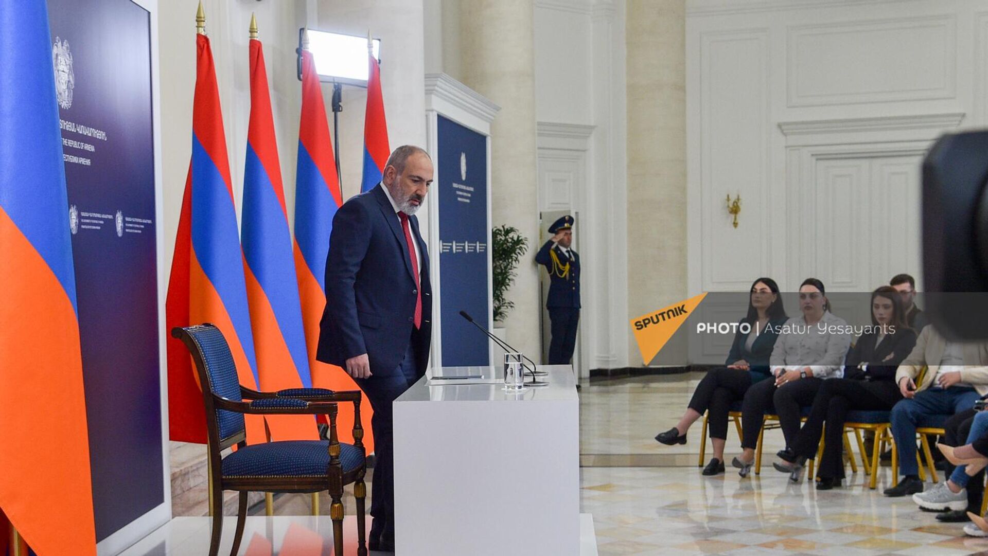 Премьер-министр Никол Пашинян перед началом пресс-конференции (14 марта 2023). Еревaн - Sputnik Армения, 1920, 14.03.2023