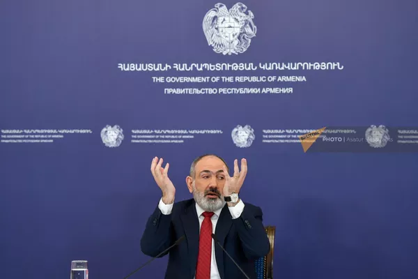 Премьер-министр Никол Пашинян проводит пресс-конференцию Премьер-министр Никол Пашинян проводит пресс-конференцию - Sputnik Армения