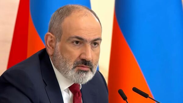 Армения ожидает уважения к себе: Пашинян о запрете на въезд известным россиянам - Sputnik Армения