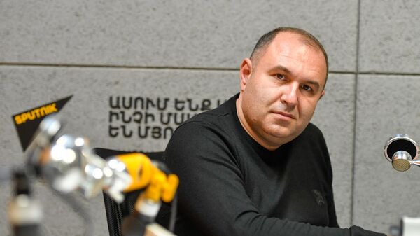 Политолог Григор Баласанян в гостях радио Sputnik - Sputnik Армения