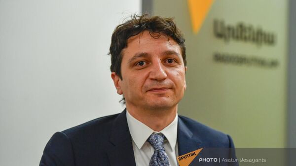 Министр финансов Ваге Ованнисян в гостях радио Sputnik - Sputnik Армения