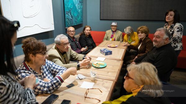 В Центре Лофт открылось Кафе памяти - Sputnik Армения