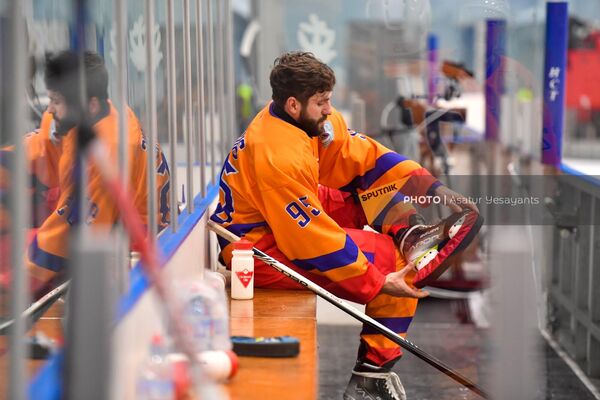 Первый матч Чемпионата Армении по хоккею завершен - Sputnik Армения