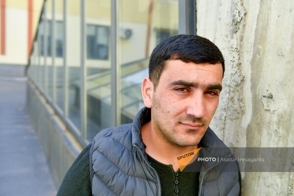 Севада Ованнисян, основавший бизнес по производству молочных продуктов после реабилитации в Доме солдата - Sputnik Армения