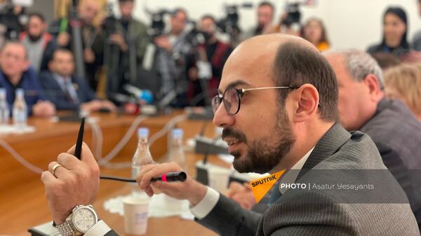 Արթուր Հովհաննիսյանը ԱԺ մարդու իրավունքների պաշտպանության և հանրային հարցերի հանձնաժողովի նիստում - Sputnik Արմենիա