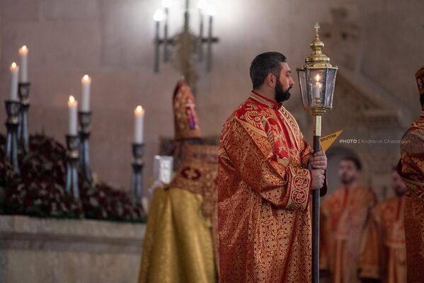 Զատկական պատարագը Սուրբ Գրիգոր Լուսավորիչ եկեղեցում (ապրիլի 9, 2023 թ.), Երևան - Sputnik Արմենիա