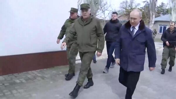 Владимир Путин посетил штаб группировки войск «Днепр» на Херсонском направлении - Sputnik Армения