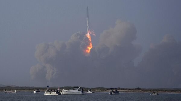 Запуск звездолета SpaceX со звездной базы в Бока-Чика, штат Техас (20 апреля 2023). США - Sputnik Армения