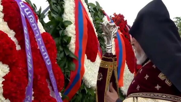 Католикос всех армян Гарегин II в Цицернакаберде - Sputnik Армения