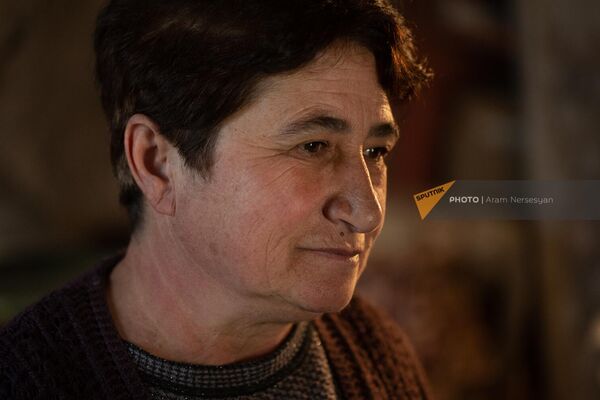 Пчеловод Вардуш Хачатрян, основавшая бизнес в рамках гранта военнослужащим, получившим ранения. - Sputnik Армения