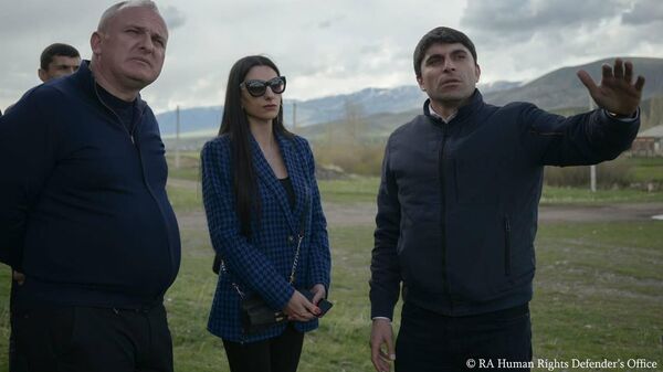 Омбудсмен Анаит Манасян посетила приграничные селения Гегаркуникской области - Sputnik Армения