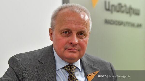 Чрезвычайный и Полномочный Посол России Сергей Копыркин в гостях радио Sputnik Armenia - Sputnik Армения