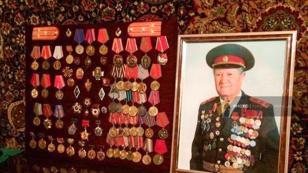 Фотография и награды участника Великой Отечественной войны Перча Согояна, деда Ованнеса Саркисяна - Sputnik Армения