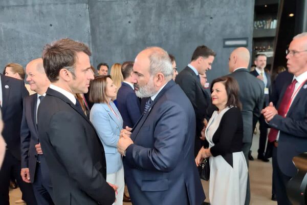 Էմանուել Մակրոնն ու Նիկոլ Փաշինյանը - Sputnik Արմենիա