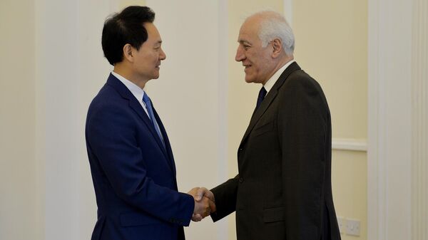 ՀՀ նախագահը Կորեայի նախագահի հատուկ բանագնացի հետ - Sputnik Արմենիա