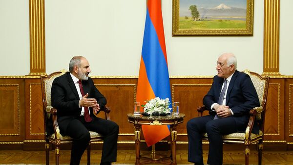 Վահագն Խաչատուրյանն ու Նիկոլ Փաշինյանը - Sputnik Արմենիա
