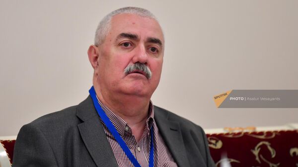 Арам Сафарян на двусторонней российско-армянской конференции Развитие российско-армянских отношений в евразийском пространстве (1 июня 2023). Еревaн - Sputnik Армения