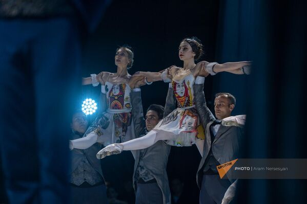 Артисты на сцене - Sputnik Армения
