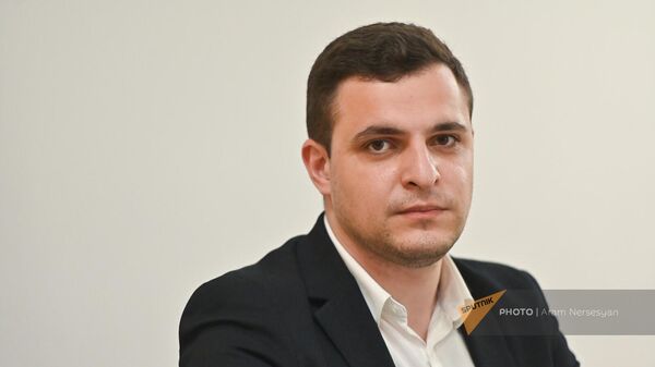 Политолог Сергей Мелконян в гостях радио Sputnik - Sputnik Армения