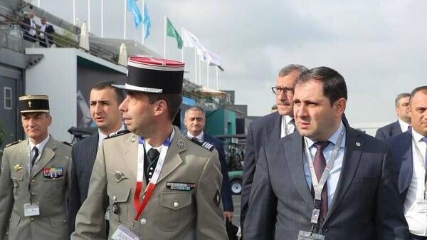 Министр обороны Сурен Папикян принял участие в церемонии открытия Парижской авиационной выставки в Ле Бурже (19 июня 2023). Париж - Sputnik Армения