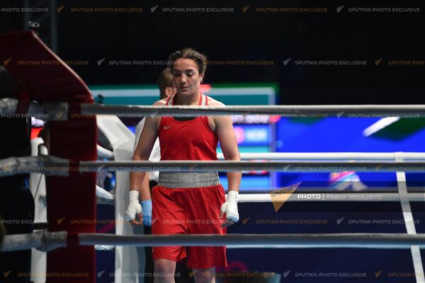 Ани Овсепян во время боя с представительницей команды Европейского олимпийского комитета Синди Нгамба в женской весовой категории до 75 кг. на III Европейских Летних Играх (25 июня 2023). Краков - Sputnik Армения