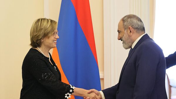  ՀՀ վարչապետ Նիկոլ Փաշինյանն ու Եվրոպոլի գործադիր տնօրեն Քեթրին դը Բոլը - Sputnik Արմենիա