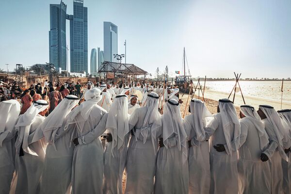 Снимок из серии Coexistence индийского фотографа Abdul Shukkur Paruthikalayil, занявшего 3-е место в категории Sponsored by ‘Canon’ конкурса World’s Coolest Winter Photography Competition 2023 by HIPA. Снимок из серии Coexistence индийского фотографа Abdul Shukkur Paruthikalayil, занявшего 3-е место в категории Sponsored by ‘Canon’ конкурса World’s Coolest Winter Photography Competition 2023 by HIPA. - Sputnik Армения