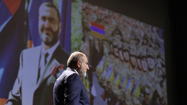 Премьер-министр Никол Пашинян посетил мероприятие по случаю 30-летия Еркрапа (23 июля 2023). Еревaн - Sputnik Армения