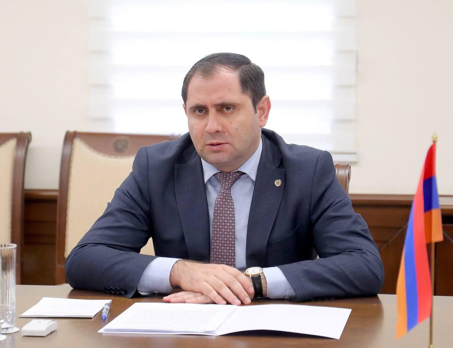 Министр обороны Сурен Папикян принял нового Чрезвычайного и полномочного посла Франции Оливье Декоттиньи и нового военного атташе, подполковника Арно Эли (9 августа 2023). Еревaн Министр обороны Сурен Папикян принял нового Чрезвычайного и полномочного посла Франции Оливье Декоттиньи и нового военного атташе, подполковника Арно Эли (9 августа 2023). Еревaн - Sputnik Армения, 1920, 09.08.2023