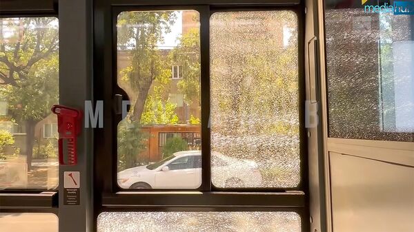 В Ереване сегодня стреляли в автобус 18 маршрута - Sputnik Армения