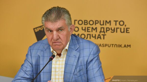 Արա Աբրահամյան
 - Sputnik Արմենիա