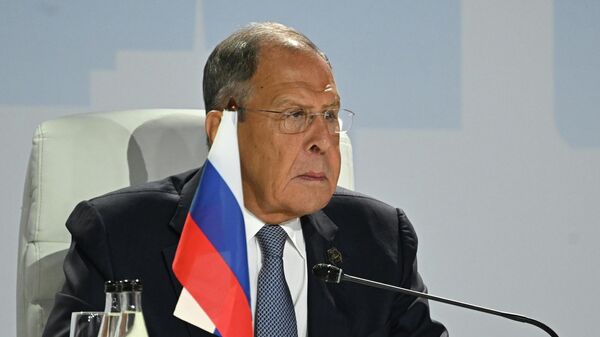 Министр иностранных дел РФ Сергей Лавров на итоговой пресс-конференции после совместного заседания лидеров БРИКС с главами государств и правительств приглашенных стран (24 августа 2023). ЮАР - Sputnik Армения
