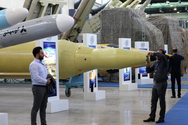 Ракеты иранского производства на выставке  - Sputnik Армения