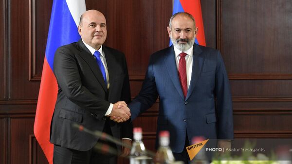 Премьер-министры Армении и России Никол Пашинян и Михаил Мишустин на двусторонней встрече в рамках заседания глав правительств стран ЕАЭС (24 августа 2023). Цахкадзор, Армения - Sputnik Армения