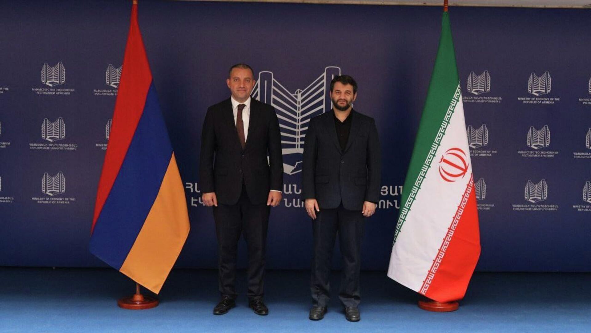 Վահան Քերոսյանն ընդունել է Հոջաթոլլահ Աբդոլմալեքիի գլխավորած պատվիրակությանը Վահան Քերոսյանն ընդունել է Հոջաթոլլահ Աբդոլմալեքիի գլխավորած պատվիրակությանը - Sputnik Արմենիա, 1920, 27.08.2023
