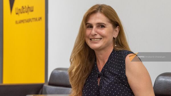 Изабелла Абгарян в гостях радио Sputnik - Sputnik Армения