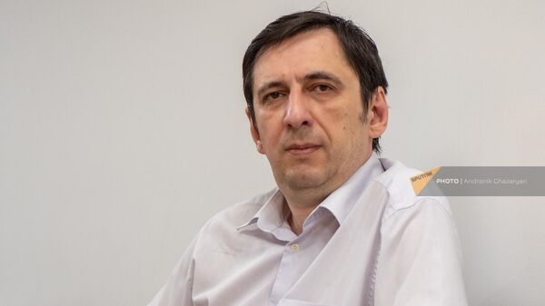 Политолог, главный редактор сайта Научного общества кавказоведов Андрей Арешев в гостях радио Sputnik - Sputnik Армения