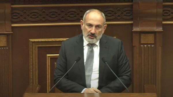 Премьер-министр Никол Пашинян во время правительственного часа в Парламенте Армении (13 сентября 2023). Еревaн - Sputnik Армения