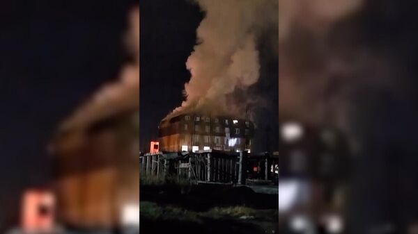 В Дагестане взрыв в пятиэтажке, предположительно, бытового газа на верхнем этаже - Sputnik Армения