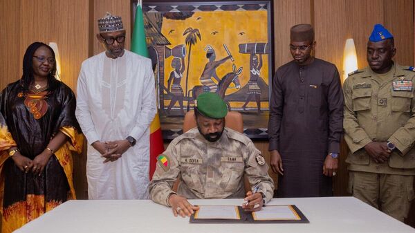 Лидеры Мали, Буркина-Фасо и Нигера подписали хартию об учреждении альянса государств Сахеля для создания архитектуры коллективной обороны - Sputnik Армения