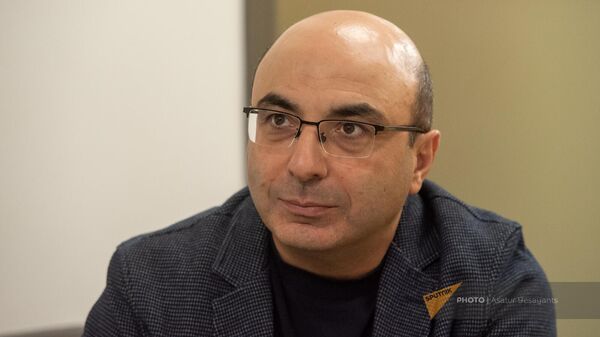 Политический аналитик Ваге Ованнисян в гостях радио Sputnik - Sputnik Армения