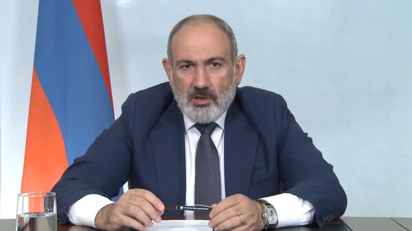 Премьер-министр Никол Пашинян во время обращения к народу на тему Карабаха (21 сентября 2023). Еревaн - Sputnik Армения