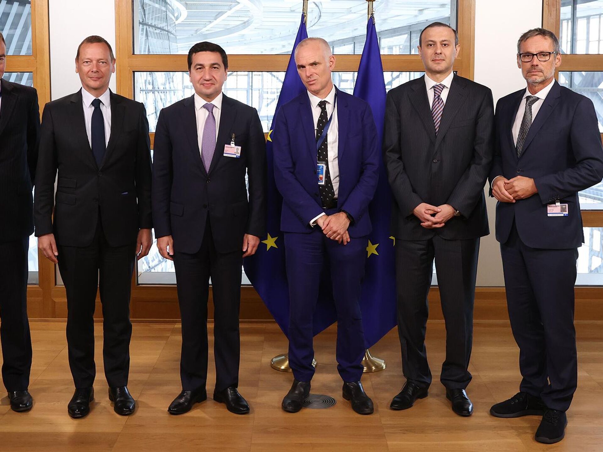 Нужны компромиссы: в ЕС прокомментировали итоги встречи Григоряна и  Гаджиева - 26.09.2023, Sputnik Армения