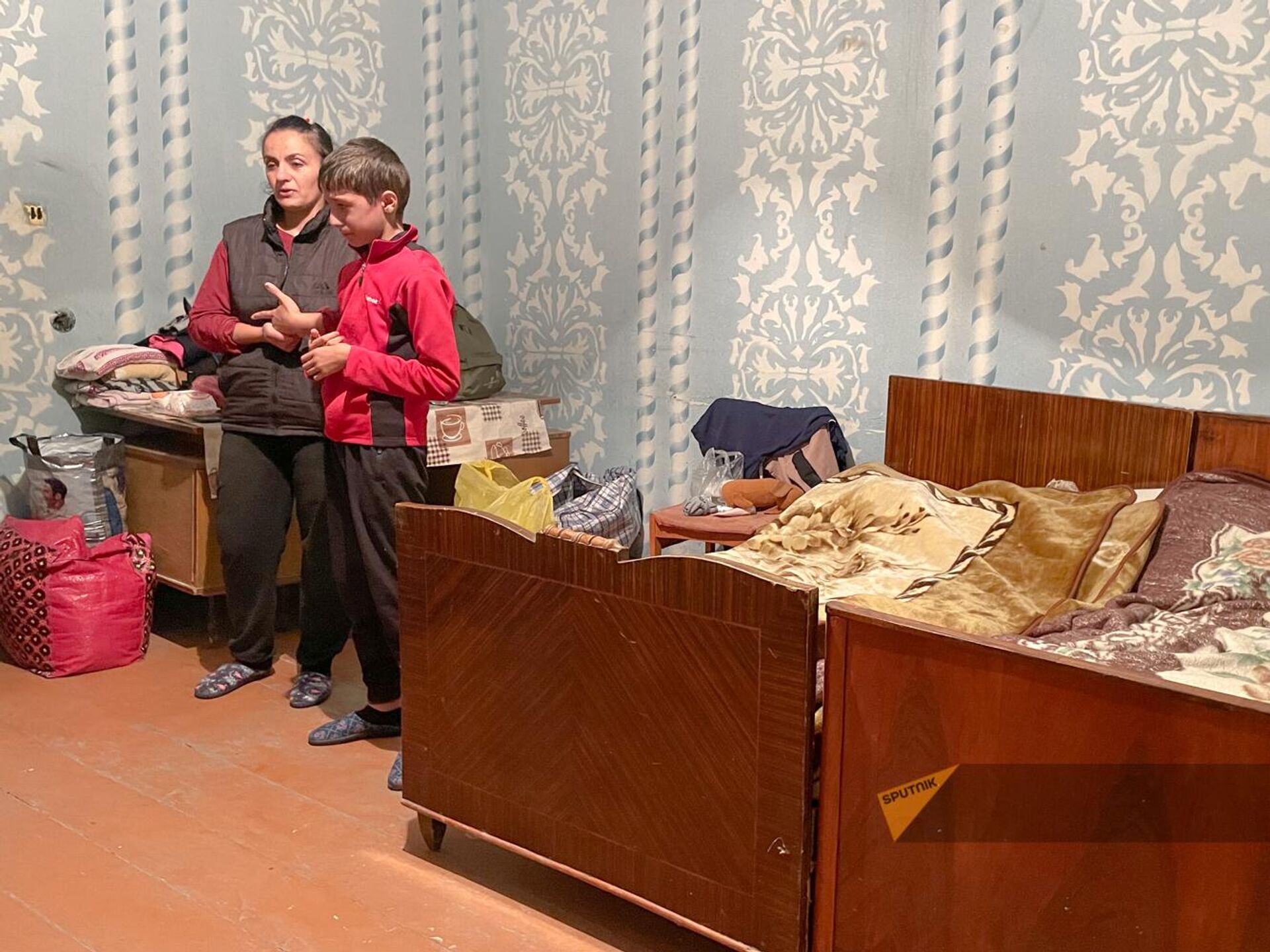 Семья Аванесянов из числа вынужденных переселенцев из Карабаха в Мартуни - Sputnik Արմենիա, 1920, 29.09.2023