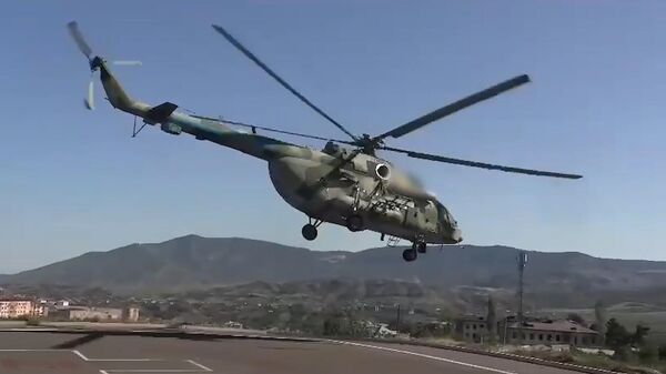 Экипажи вертолетов РМК завершили авиасанитарную эвакуацию мирных жителей Нагорного Карабаха - Sputnik Армения