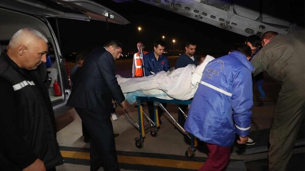 Семь тяжелораненых пациентов из Карабаха перевезены во Францию и Болгарию - Sputnik Армения