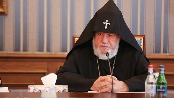 Католикос Гарегин II провел заседание Высшего Духовного Совета (31 октября 2023). Еревaн - Sputnik Армения