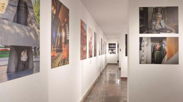 В Ереване открылась выставка российских фотографов У подножия Арарата - Sputnik Армения