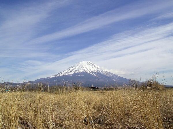 3. Гора Фудзи, ЯпонияВ 2017 году семь человек погибли при восхождении на гору. Все они поднялись на гору в межсезонье - Sputnik Армения